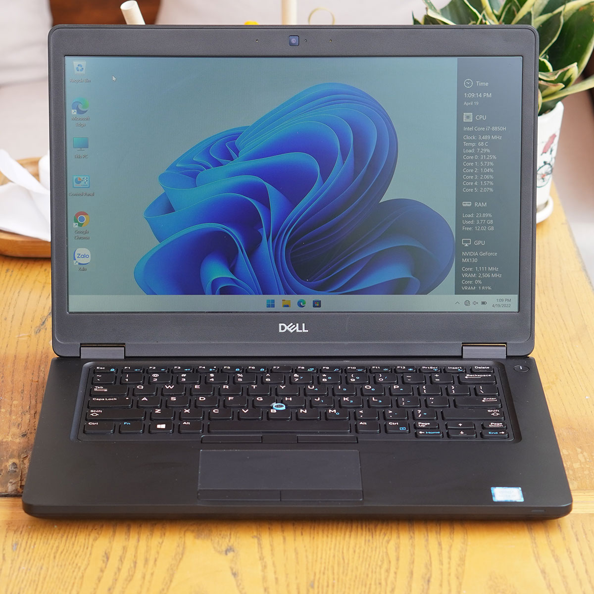 Laptop cũ nhập Mỹ Dell Latitude 5491 Core i7 8850H chuyên dụng cho code