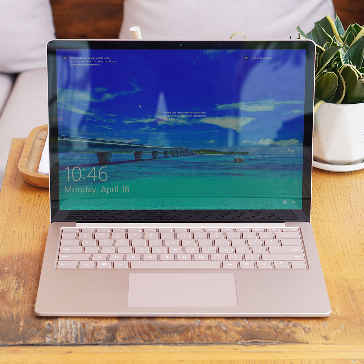 Surface Laptop 3 Core i5 1035G7, Ram 8GB, SSD 256GB, 13.5 &#34; 2K cảm ứng,  Intel Iris Plus